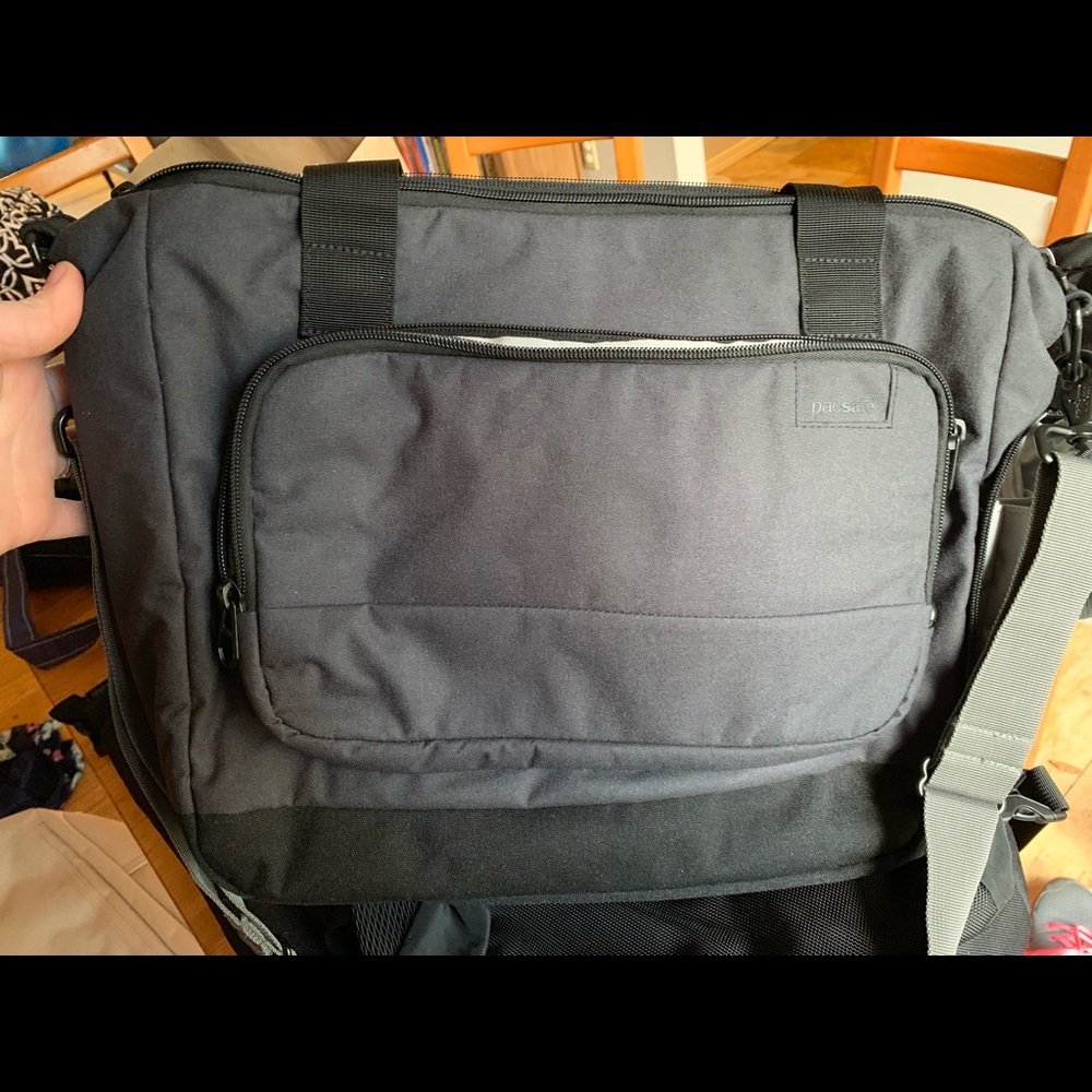 Pacsafe bag